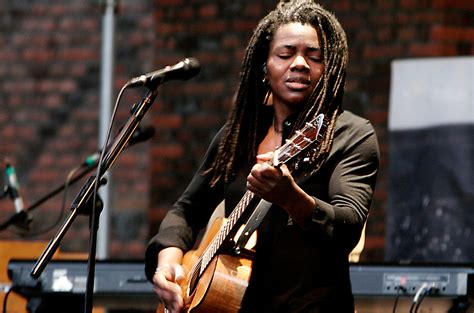 Tracy Chapman was a hot topic this year without even trying. Country star Luke Combs' cover of her hit song "Fast Car" brought the Cleveland-born singer-songwriter plenty of media attention ...